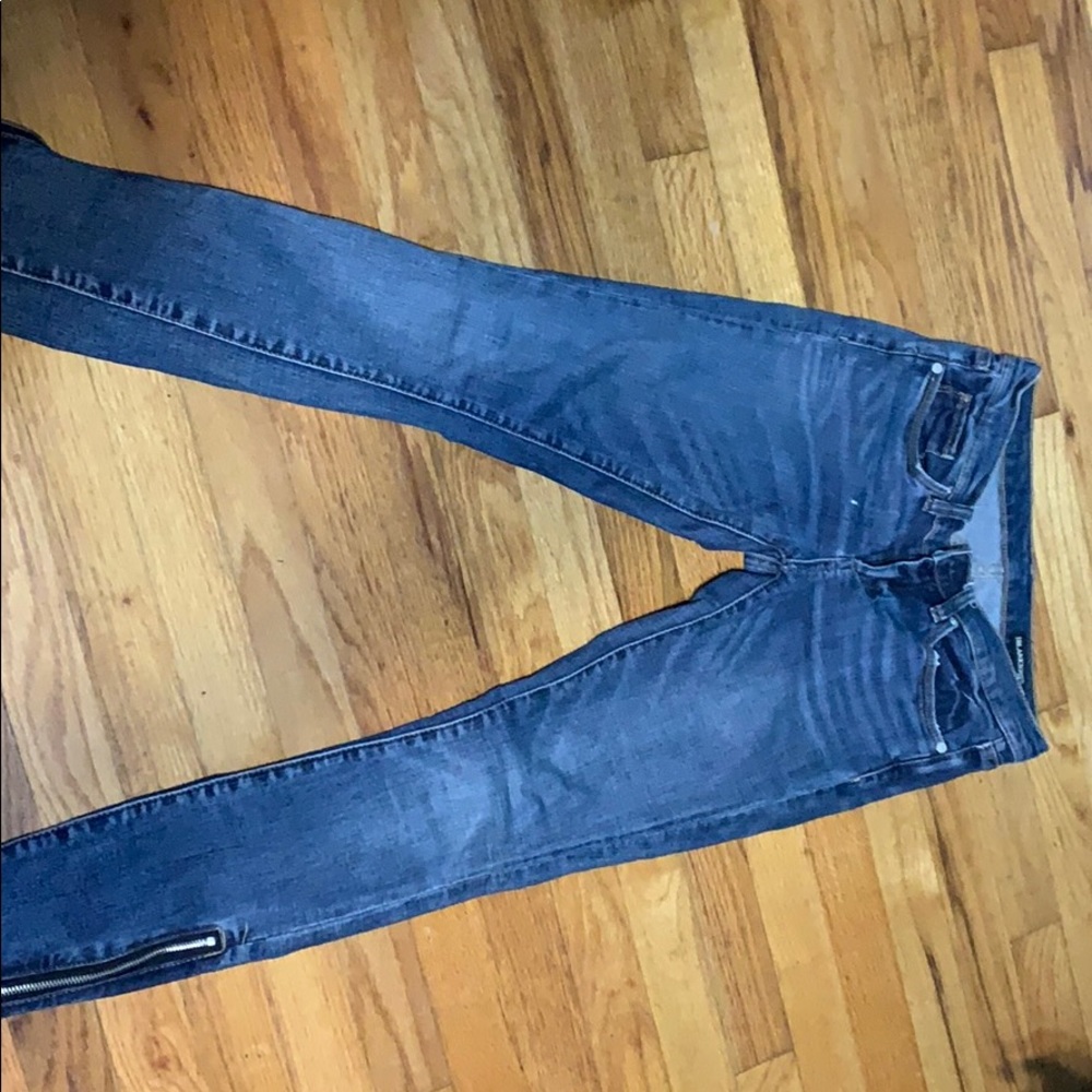 Blank NYC skinny JEANS. with ankle zipper